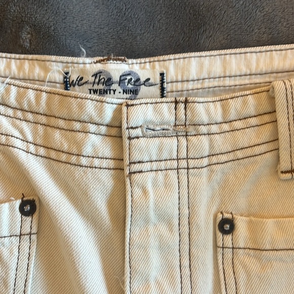 Shorts - Picture 4 of 7